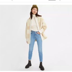 NWT LEVIS Wedgie Icon Fit Ankle Women's Jeans